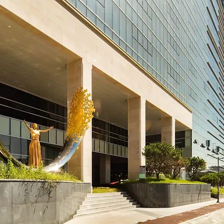 Golden Tulip Incheon Airport Hotel-3